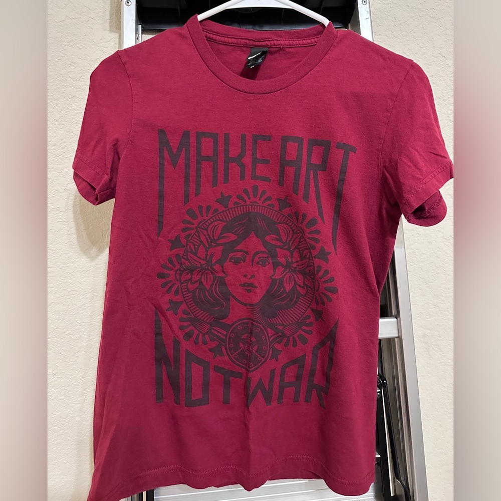 Obey Tee